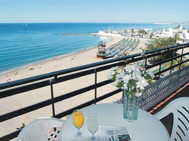 Apartamentos Mediterraneo Nerja Exteriör bild