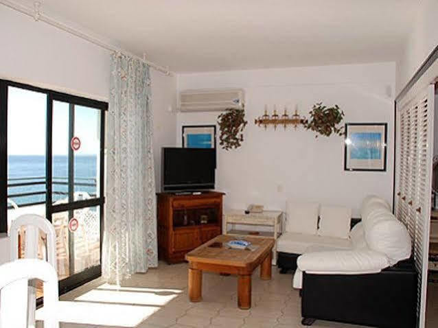 Apartamentos Mediterraneo Nerja Exteriör bild