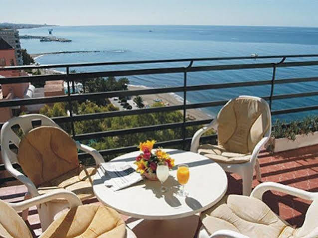 Apartamentos Mediterraneo Nerja Exteriör bild