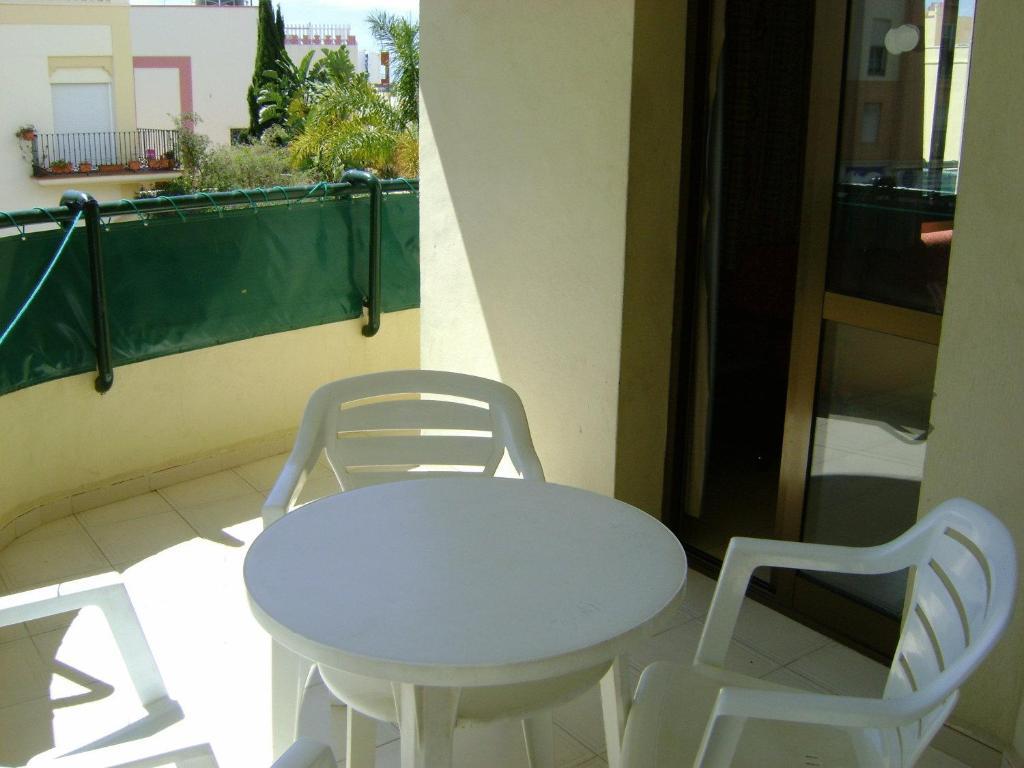 Apartamentos Mediterraneo Nerja Exteriör bild