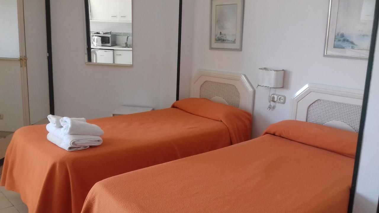 Apartamentos Mediterraneo Nerja Exteriör bild